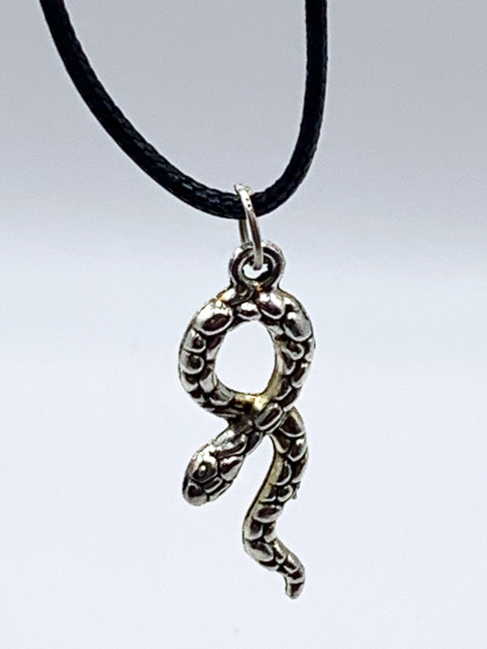 Zombi Snake Necklace