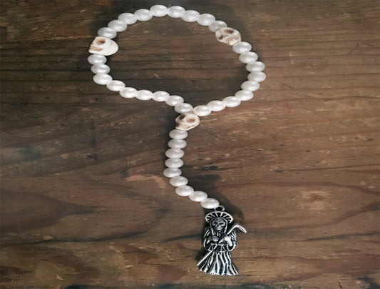 Santa Muerte Pearl and Howlite Skull Rosary